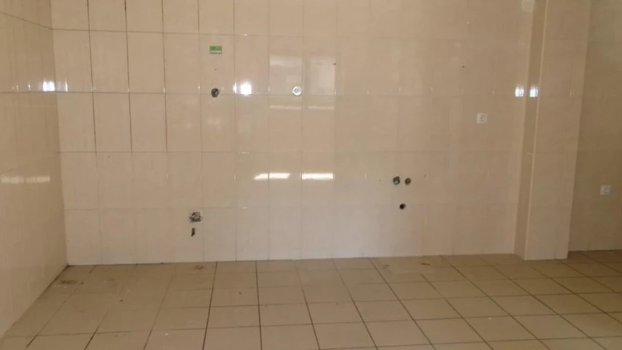 Prédio para Venda em Valongo dos Azeites Foto 11