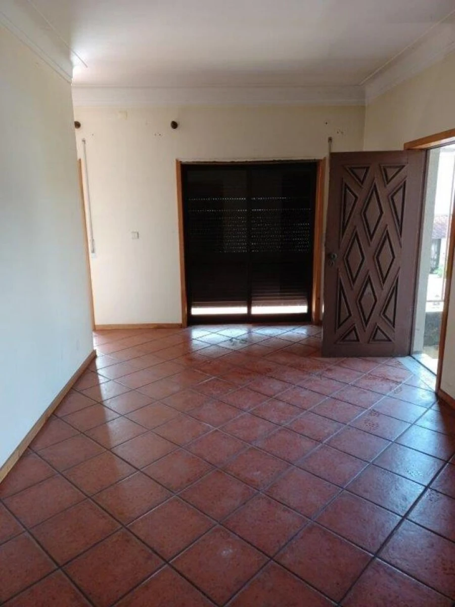 Prédio para Venda em Vila das Aves Foto 9