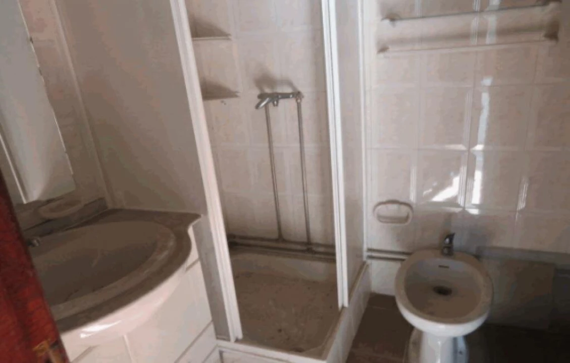 Moradia T2 para Venda em Miranda do Corvo Foto 8