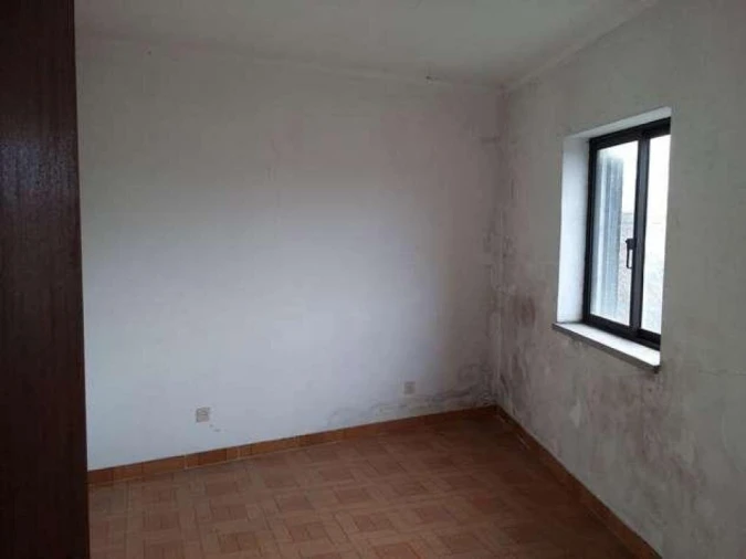 Moradia T3 para Venda em Mata de Lobos Foto 3