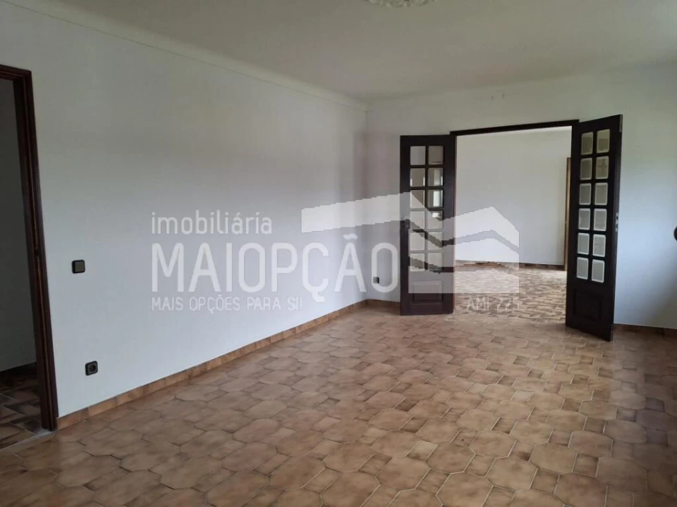 Moradia T3 para Venda em Pega Foto 18