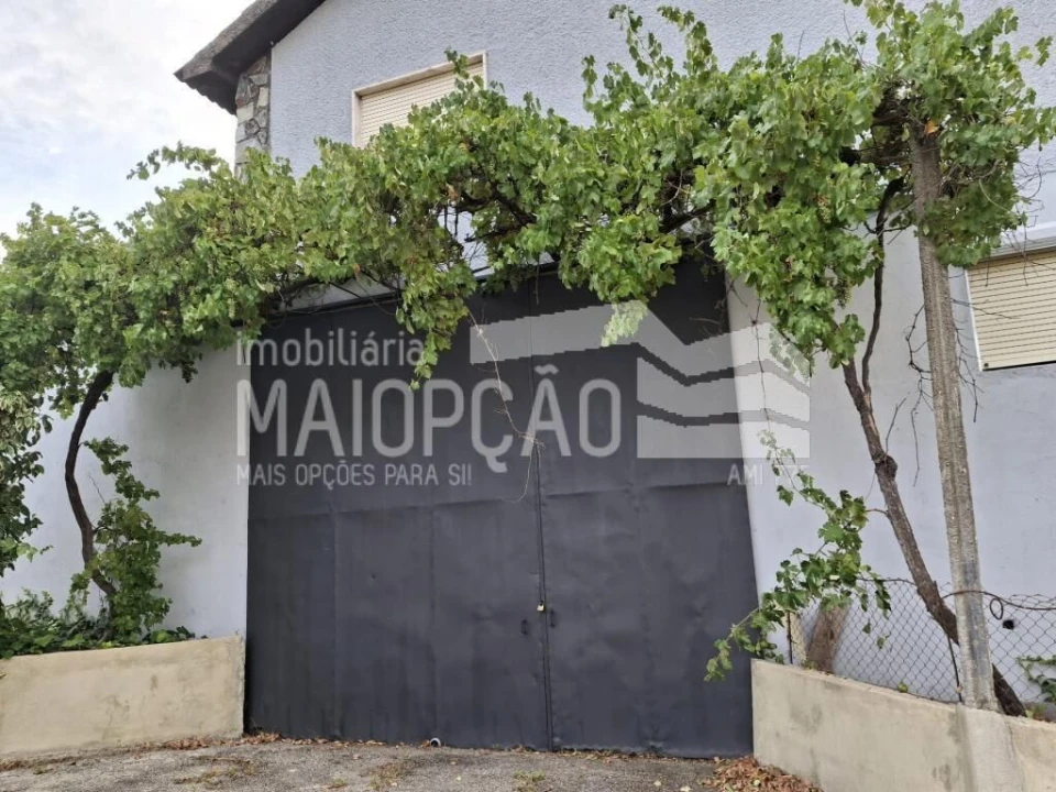 Moradia T3 para Venda em Pega Foto 32