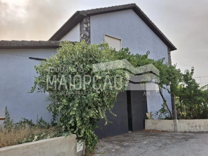 Moradia T3 para Venda em Pega Foto 3