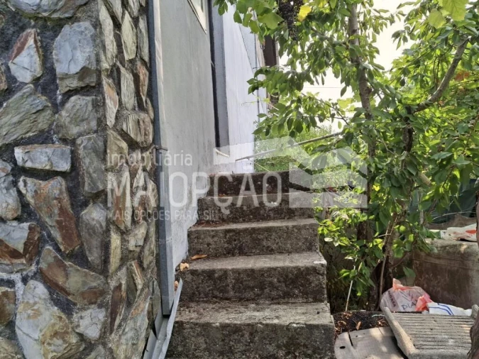 Moradia T3 para Venda em Pega Foto 34