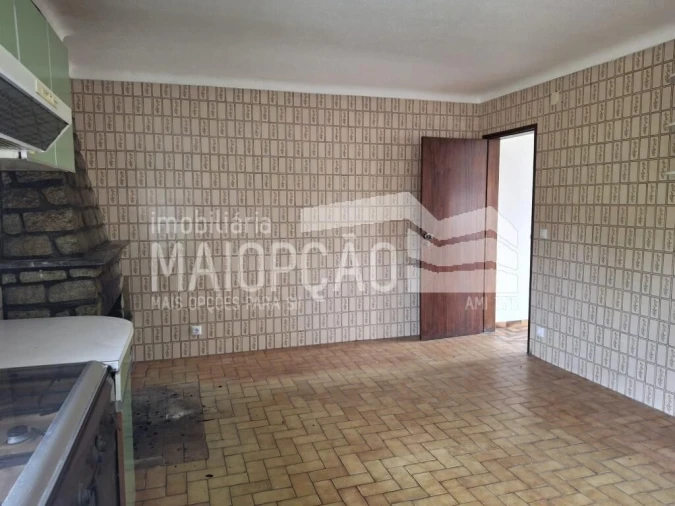 Moradia T3 para Venda em Pega Foto 11