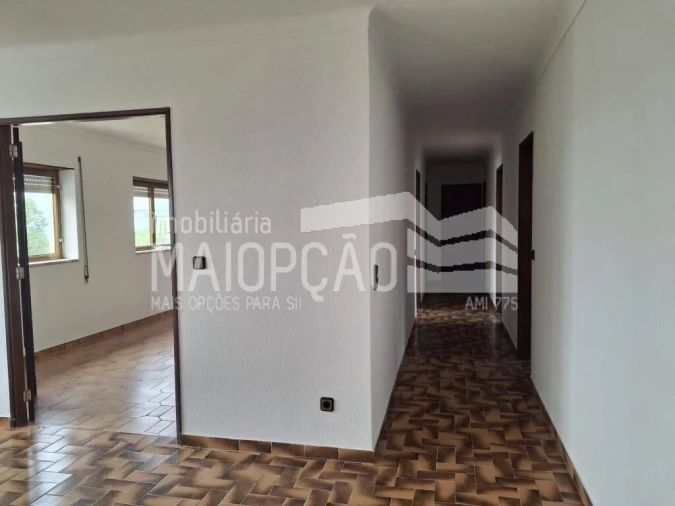 Moradia T3 para Venda em Pega Foto 16