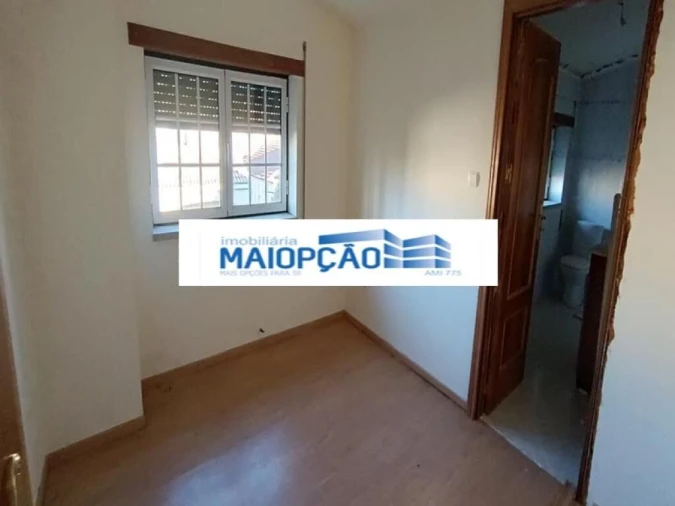 Prédio para Venda em Tortosendo Foto 12