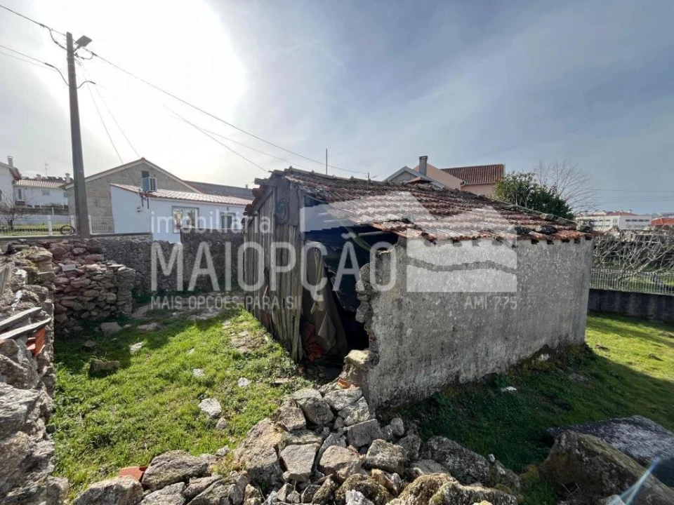 Moradia T0 para Venda em Guarda Foto 7