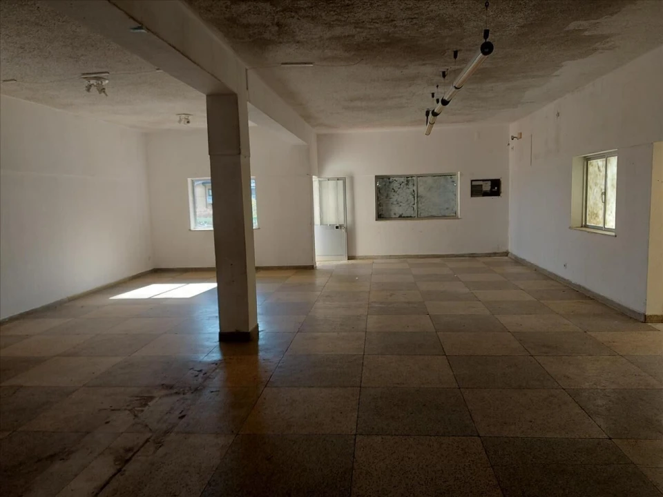 Prédio para Venda em Santiago de Besteiros Foto 12