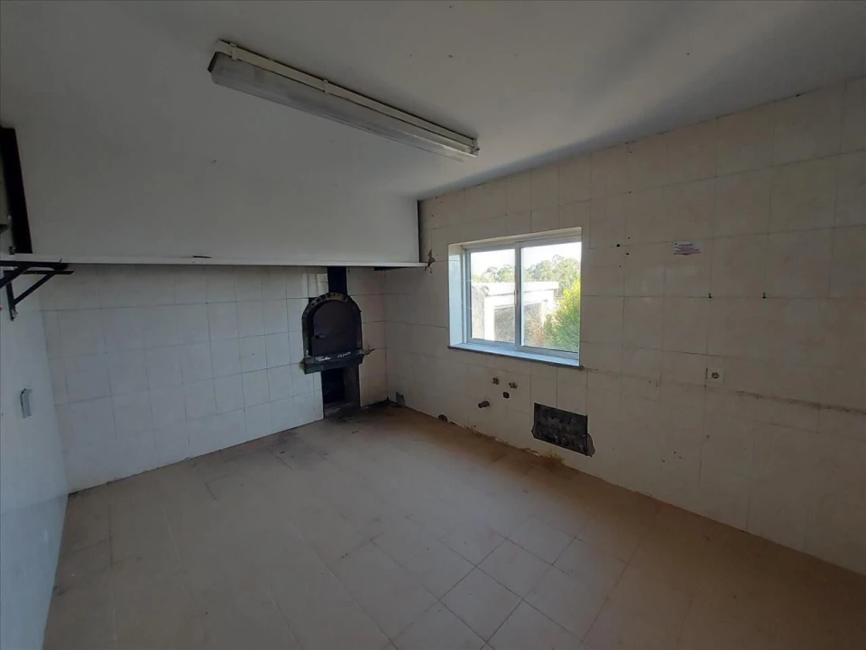 Prédio para Venda em Santiago de Besteiros Foto 21