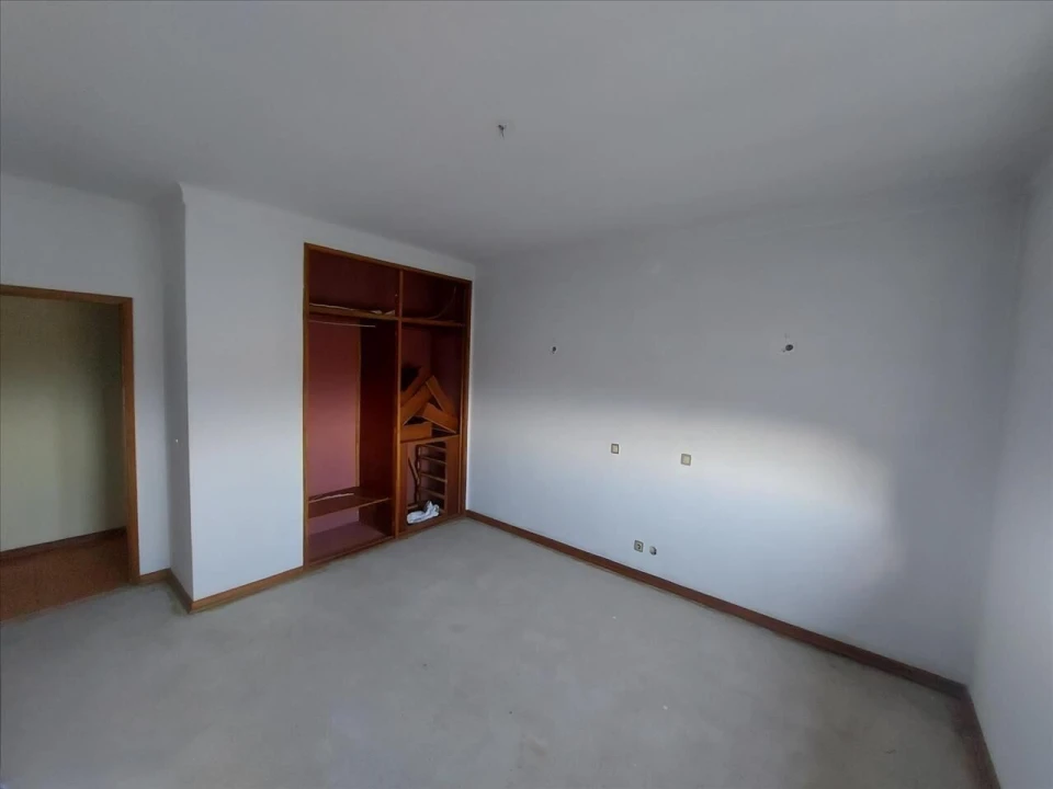 Prédio para Venda em Santiago de Besteiros Foto 30