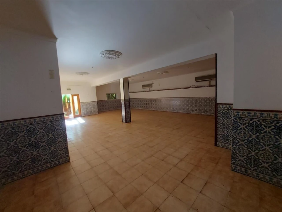 Prédio para Venda em Santiago de Besteiros Foto 10