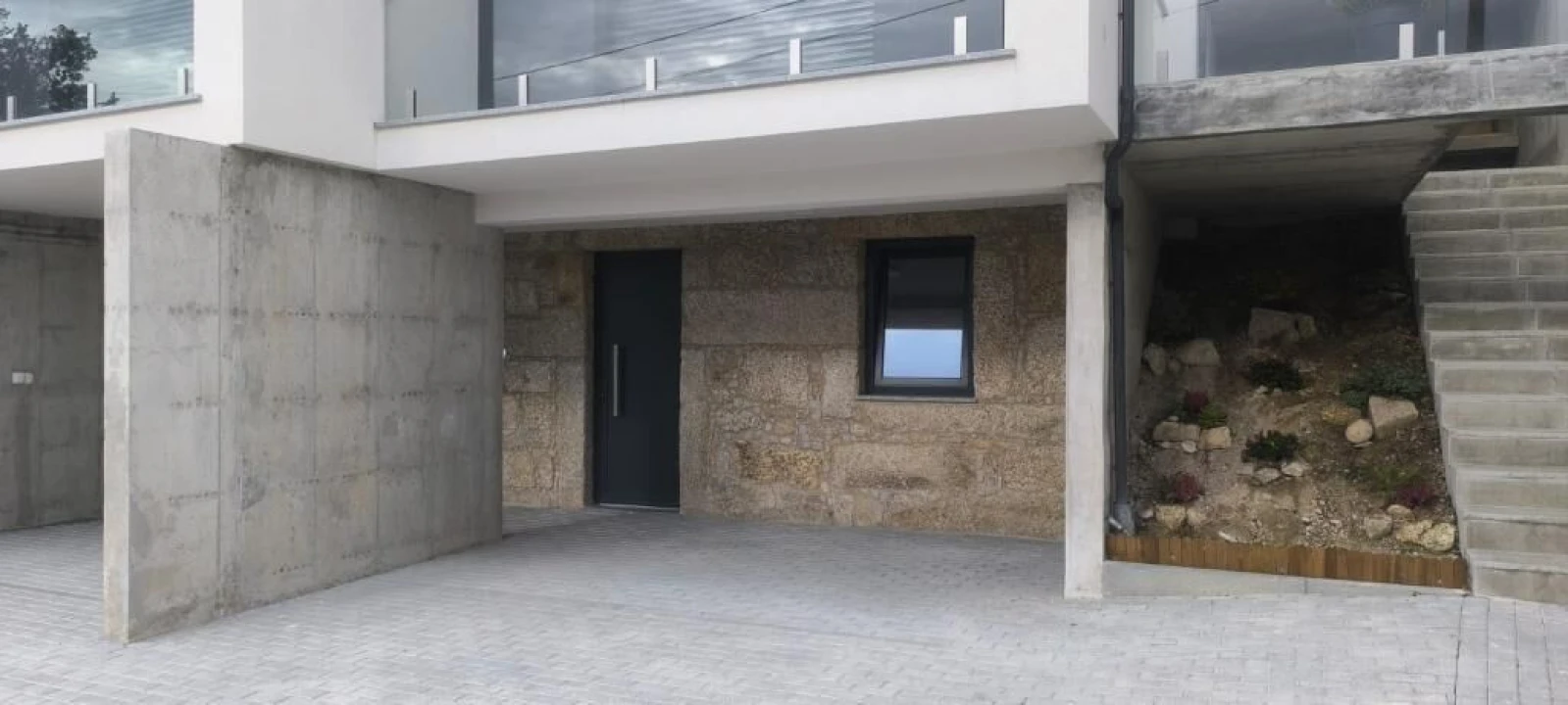 Moradia T3 para Venda em Guarda Foto 5