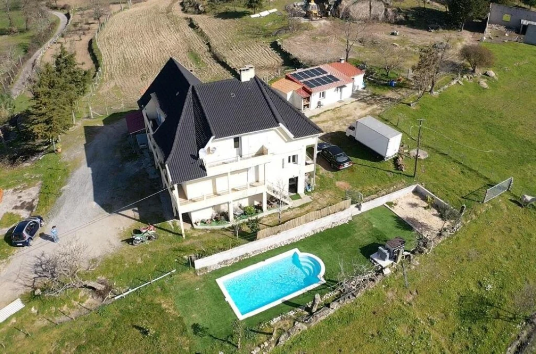 Quinta T0 para Venda em Maçainhas Foto 1