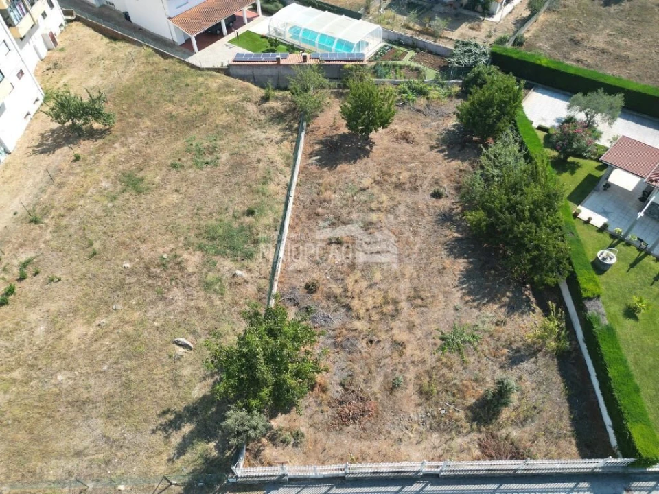 Terreno para Venda em Sé, Santa Maria e Meixedo Foto 3