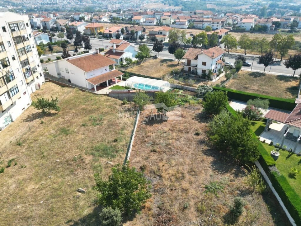 Terreno para Venda em Sé, Santa Maria e Meixedo Foto 6