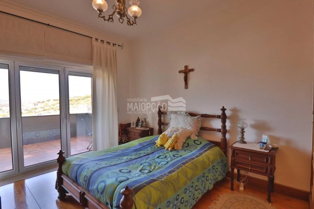 Moradia T5 para Venda em Sé, Santa Maria e Meixedo Foto 11