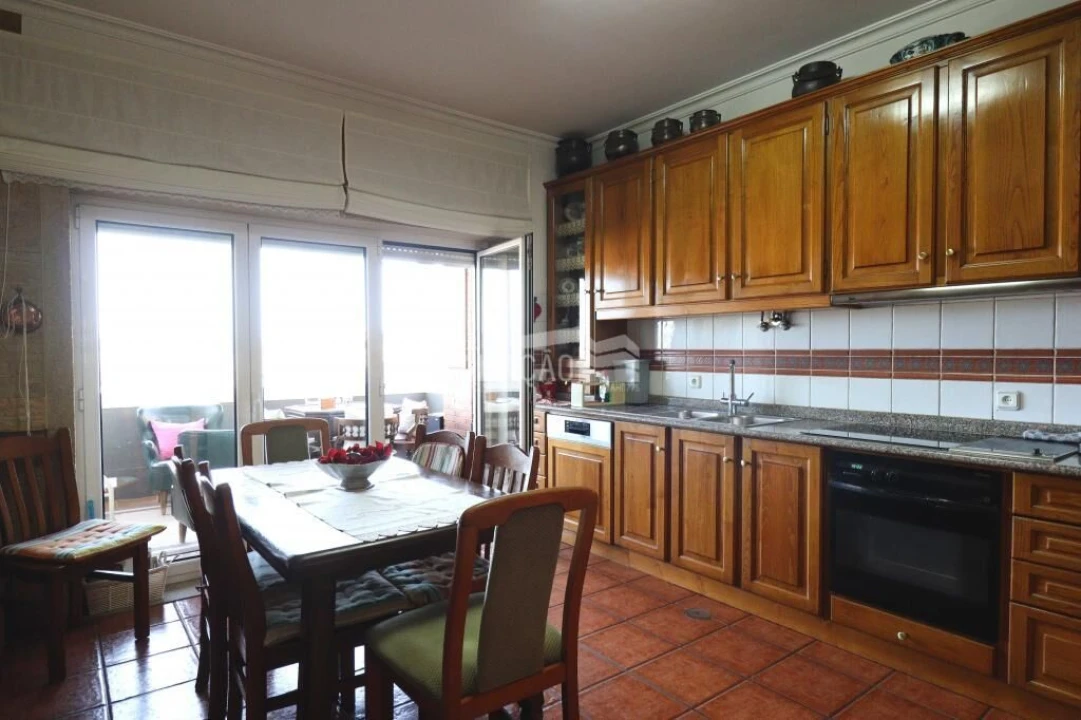 Moradia T5 para Venda em Sé, Santa Maria e Meixedo Foto 13