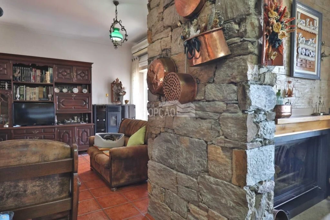 Moradia T5 para Venda em Sé, Santa Maria e Meixedo Foto 16