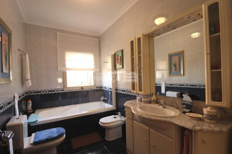 Moradia T5 para Venda em Sé, Santa Maria e Meixedo Foto 10