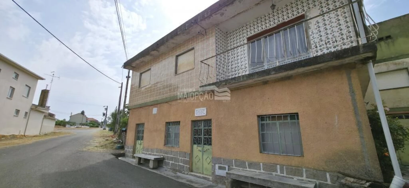 Moradia T9 para Venda em Duas Igrejas Foto 2