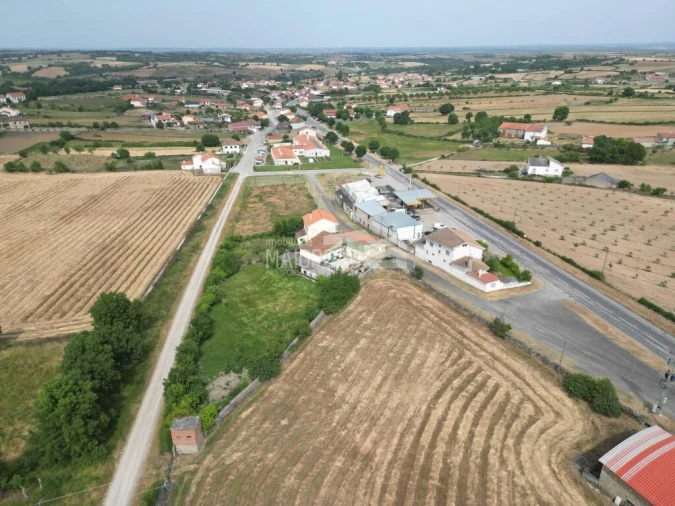 Moradia T9 para Venda em Duas Igrejas Foto 6