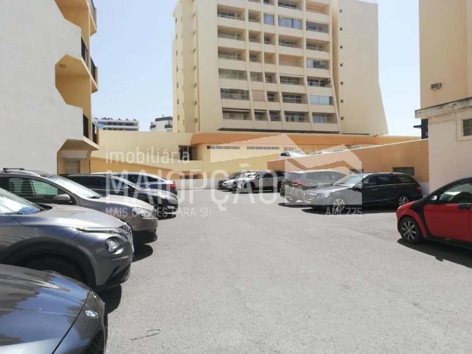 Apartamento T1 para Venda em Portimão Foto 9