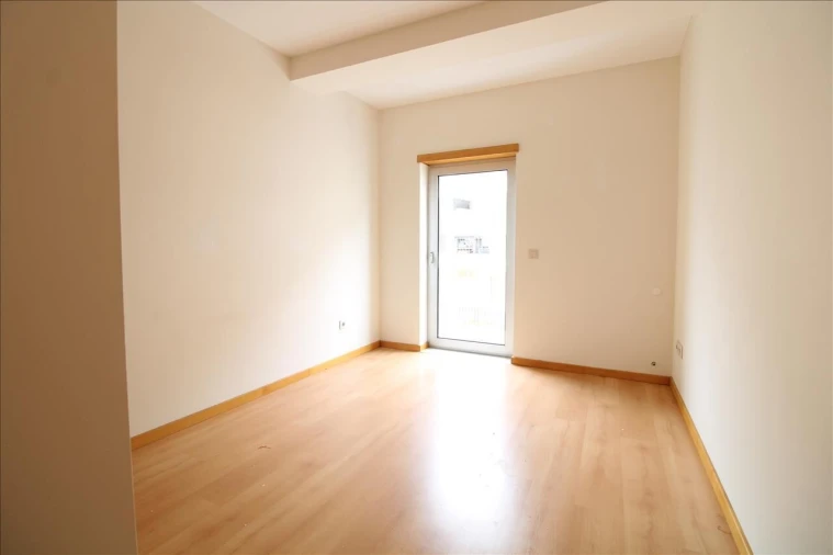 Apartamento T1 para Venda em Buarcos Foto 8