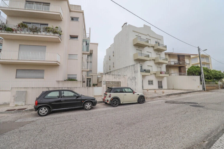 Apartamento T1 para Venda em Buarcos Foto 11