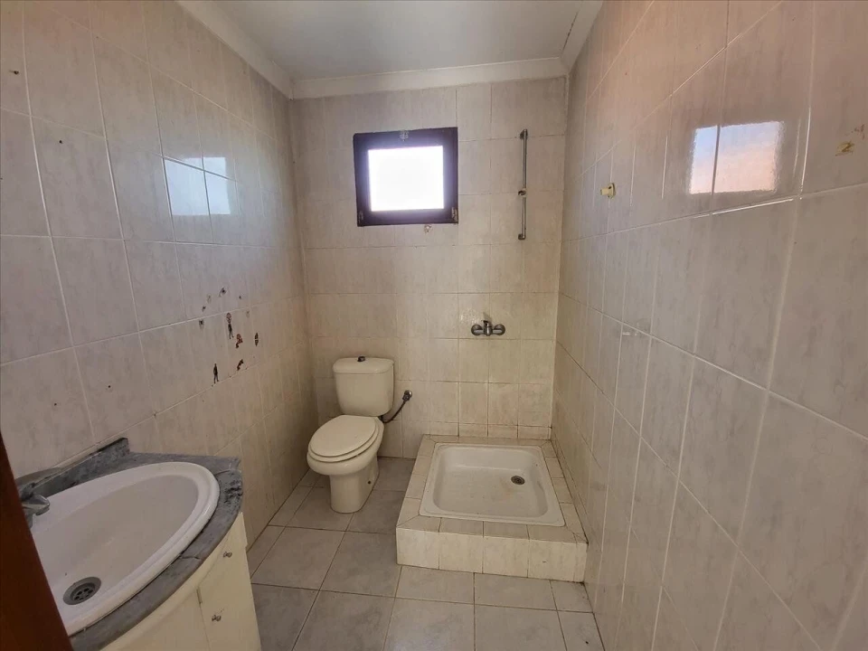 Moradia T2 para Venda em Pinheiro de Azere Foto 15