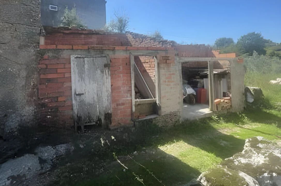 Moradia T2 para Venda em Pinheiro de Azere Foto 21