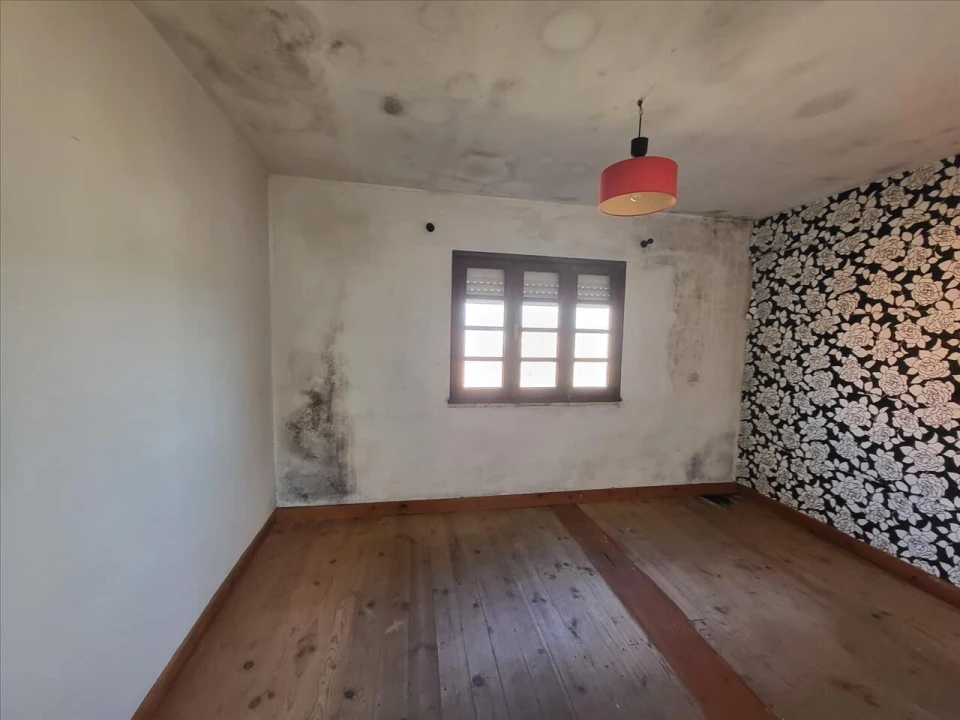 Moradia T2 para Venda em Pinheiro de Azere Foto 8