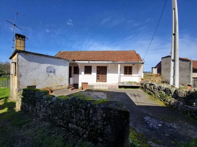 Moradia T2 para Venda em Pinheiro de Azere Foto 19