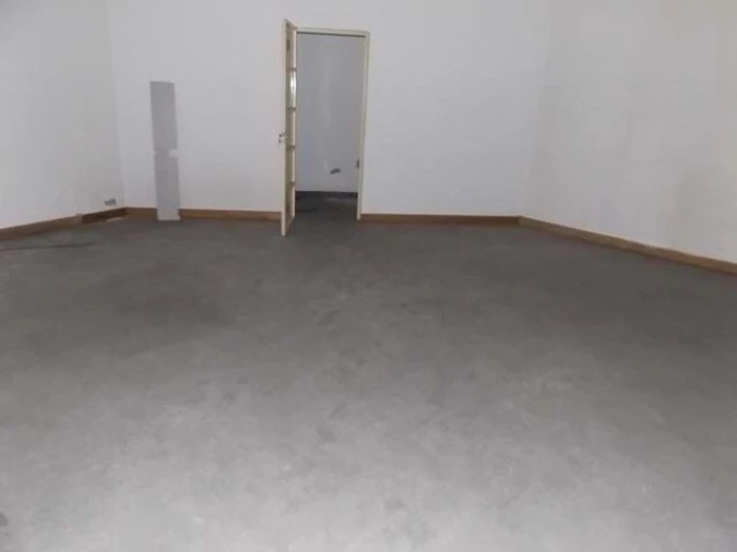 Loja para Venda em Amiais de Baixo Foto 6