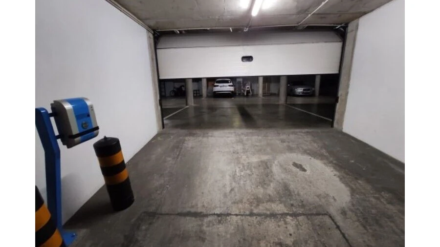 Garagem para Venda em Albufeira e Olhos de Água