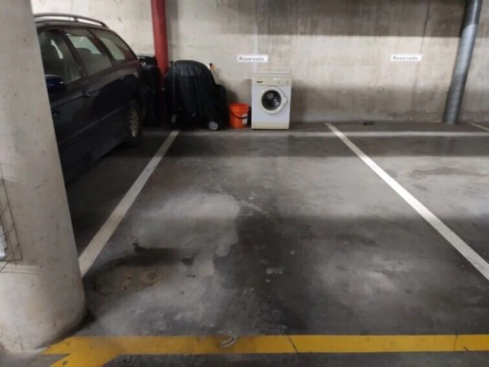 Garagem para Venda em Albufeira e Olhos de Água Foto 1