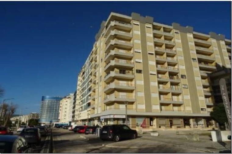 Loja para Venda em Buarcos Foto 1