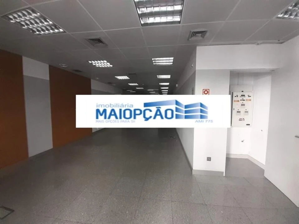 Loja para Venda em Avenidas Novas Foto 3