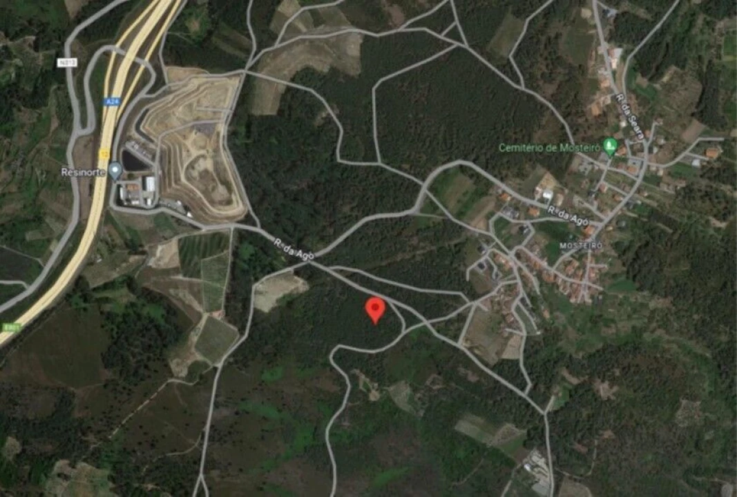 Terreno para Venda em Andrães Foto 1