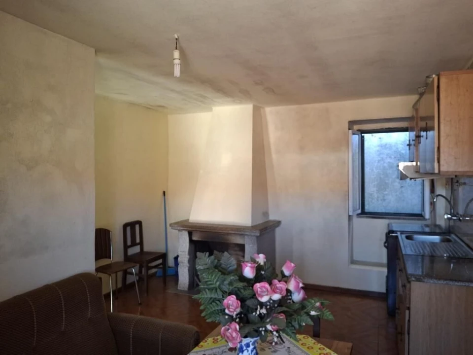 Moradia T1 para Venda em Terras de Massueime Foto 6