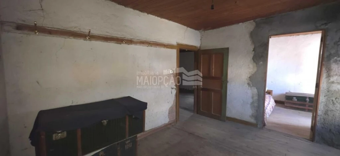 Moradia T3 para Venda em Picote Foto 6