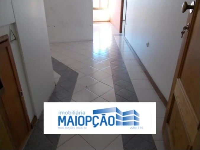 Escritório para Venda em Macedo de Cavaleiros Foto 2