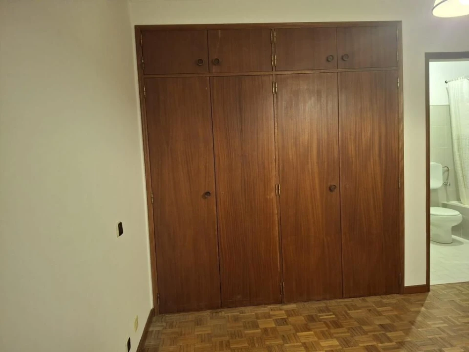 Moradia T9 para Venda em Guarda Foto 9