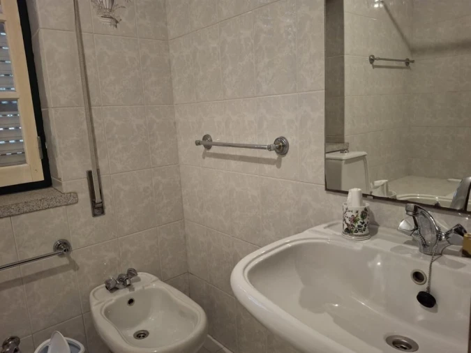 Moradia T9 para Venda em Guarda Foto 4