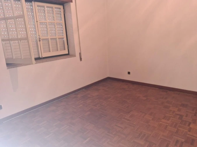 Moradia T9 para Venda em Guarda Foto 5