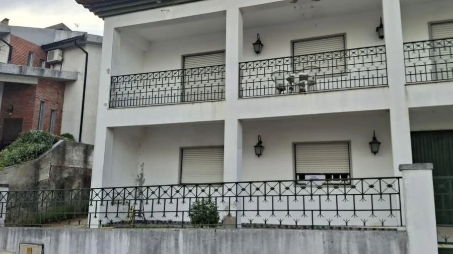 Moradia T9 para Venda em Guarda