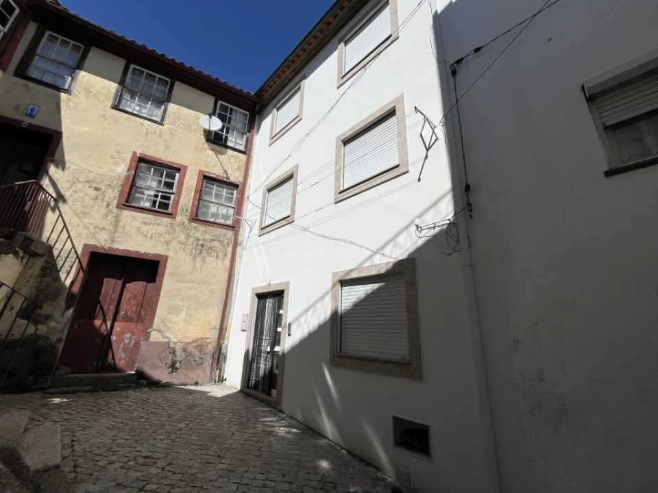 Moradia T4 para Venda em Famalicão Foto 1