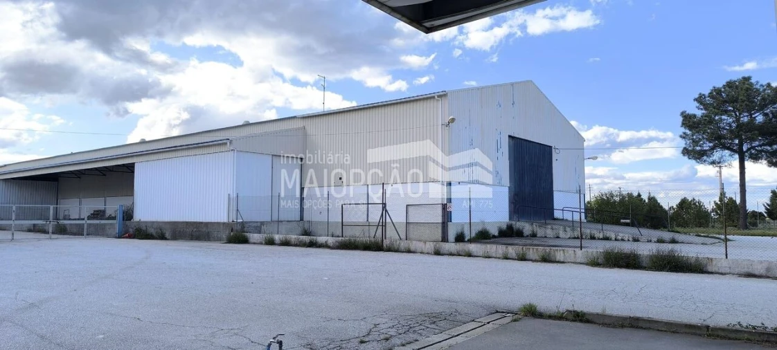 Armazém para Venda em Vilar Formoso Foto 2