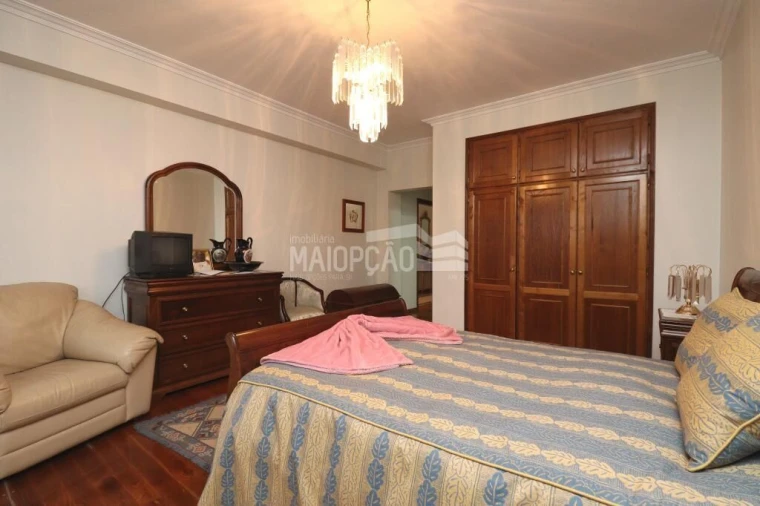 Moradia T6 para Venda em Samil Foto 12