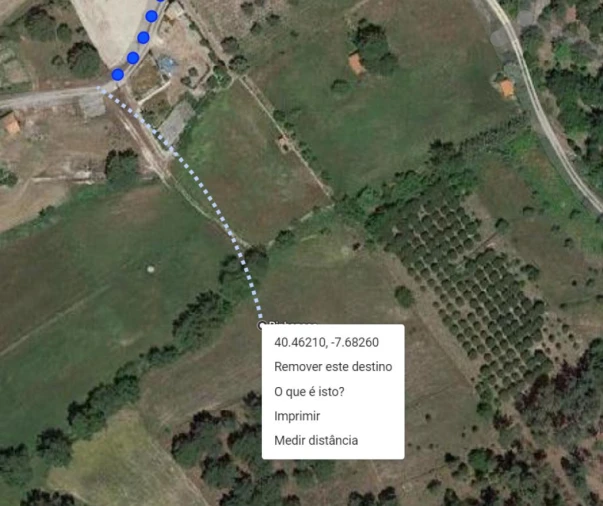 Terreno para Venda em Pinhanços Foto 1